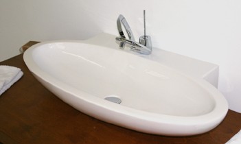 Lacava Ellipse 36 1/4" Wall-mount Washbasin