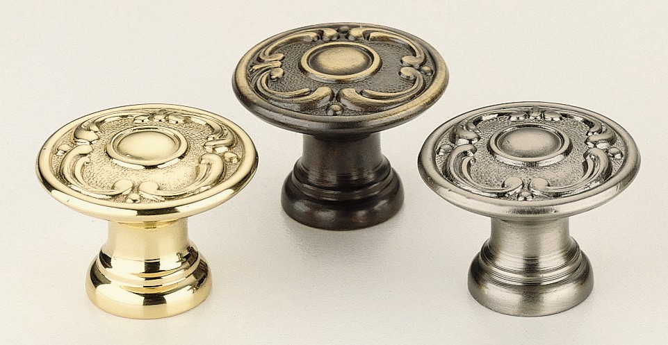 Omnia 7420/46 Ornate 1 13/16" Knob