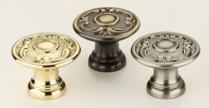 Omnia 7420/28 Ornate 1 1/8" Knob