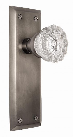 Nostalgic New York Plate w/Crystal Passage Knob